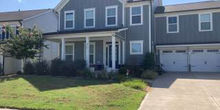 Room in 5 Bedroom Home at Aintree Ave Gallery 1