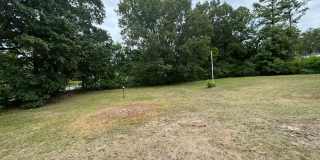 Charming 2 Bedroom Home with Large Fenced Yard! Gallery 10
