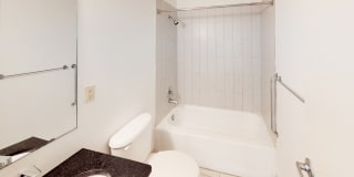 Ricardo Ricardo Gallery 43