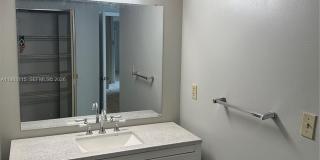 1100 Saint Charles Pl Gallery 15