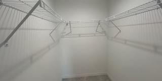 New Construction 4/2 Gallery 16