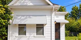 1020 Pearl Street Gallery 1