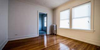 702 N Waller Ave Gallery 21