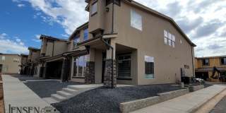 Newer Town Home in Ivins Gallery 8