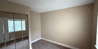 Spacious 3 Bedroom Condo- RENT TODAY & SAVE! Gallery 16