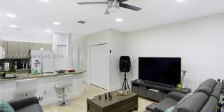 5701 NW 114th Ct Gallery 5