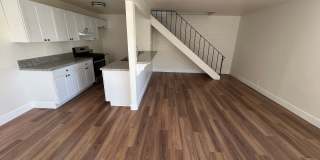 Fully Remodeled – 2 Bed / 1 Bath Gallery 1