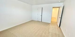 Spacious 3BD/2.5BTH Paired Home minutes from I-77 and I-40 - Available 08/10 Gallery 14