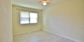 8612 WALUTES Circle Gallery 14