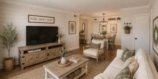 2929 Dunvale Gallery 1