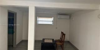 1411 SW 24th Ct Gallery 15