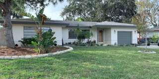 Beautiful Clearwater Home with Pool - 2bed|2bath WITH BONUS ROOM Beautiful Clearwater Home with Pool - 2bed|2bath WITH BONUS ROOM Gallery 1