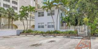 210 Mendoza Ave Gallery 1