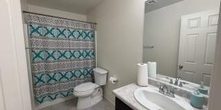 3 bedroom 3 bath Home Gallery 26
