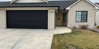 Beautiful Villa in Independent Senior Living Community 55+ Gallery 1