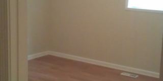 Gorgeous 4 bedroom 2 bath home Gallery 6