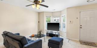 Room in 3 Bedroom Home at Ivory Run Way Gallery 6