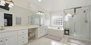 1137 Kingsbury DR Gallery 30