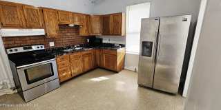 1319 Washburn Street Gallery 3