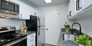 Capri Apartments Gallery 24