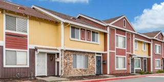 Updated 3 Bed 1.5 Bath Townhome Gallery 1