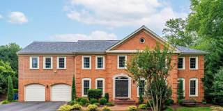 8424 HOLLY LEAF Drive Gallery 1