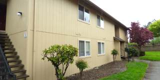 1 bedroom 1 bath- Ground level unit in South Salem! Gallery 9