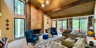Bellevue Home On Corner Lot Gallery 3