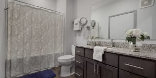 The Ivy at Berlin Place Gallery 12