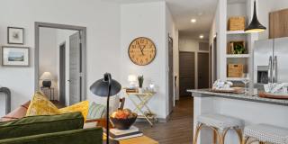 Colina WeHo Gallery 50