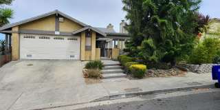 Beautiful 3-Bedroom, 2-Bath Home with Bonus Room in Richmond’s Bayview District Beautiful 3-Bedroom, 2-Bath Home with Bonus Room in Richmond’s Bayview District Gallery 1