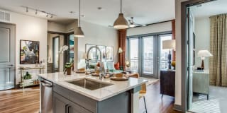 Aura Thirty2 Aura Thirty2 Gallery 16