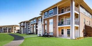 Flats at Stones Crossing Gallery 1