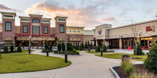 Element Barclay Gallery 22