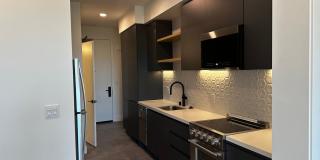 3450 West 43rd Street Gallery 11