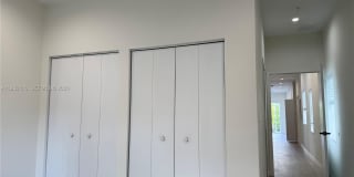 1786 SW 9th St Gallery 21