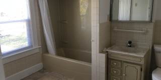 1511 Ripley Street , a large 3 bedroom with fence yard Gallery 17