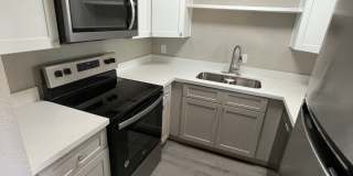 Cabana Courtyard Gallery 6