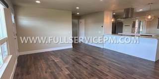 Exceptional South Beacon Hill 3 BD 2 BA! Huge Deck! Gallery 8