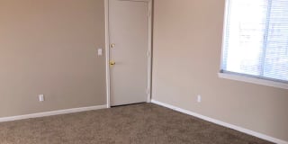 Chateau Bellevue Gallery 21