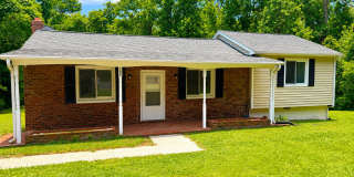Two bedroom, 2 bath house in Burlington Gallery 1
