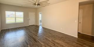 4 Bedrooms | 2 Bathrooms | 2 Car Garage | Newcastle Schools Gallery 4