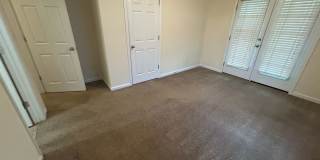 PRE-LEASING FOR AUGUST 2026! Gallery 17