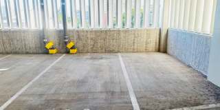 Diamond in the rough 1 bedroom with den in Honolulu! Gallery 14