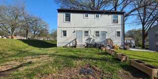 Cozy & Updated Duplex – Close to UMKC, Rockhurst & More Gallery 17
