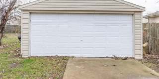 Unicorn alert!!!  5 bedroom 2 story home of your dreams! Gallery 3