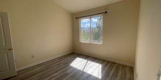 SW Littleton Top Floor Condo with Mountain Views! Gallery 12