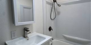 8220 Wall Gallery 11