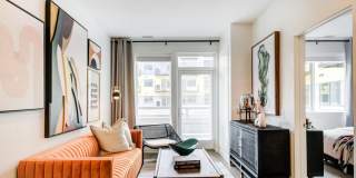 501-31 N COLUMBUS Boulevard Gallery 23