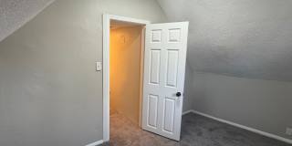 2 BED + BONUS ROOM! 1 BATH HOME! Gallery 10